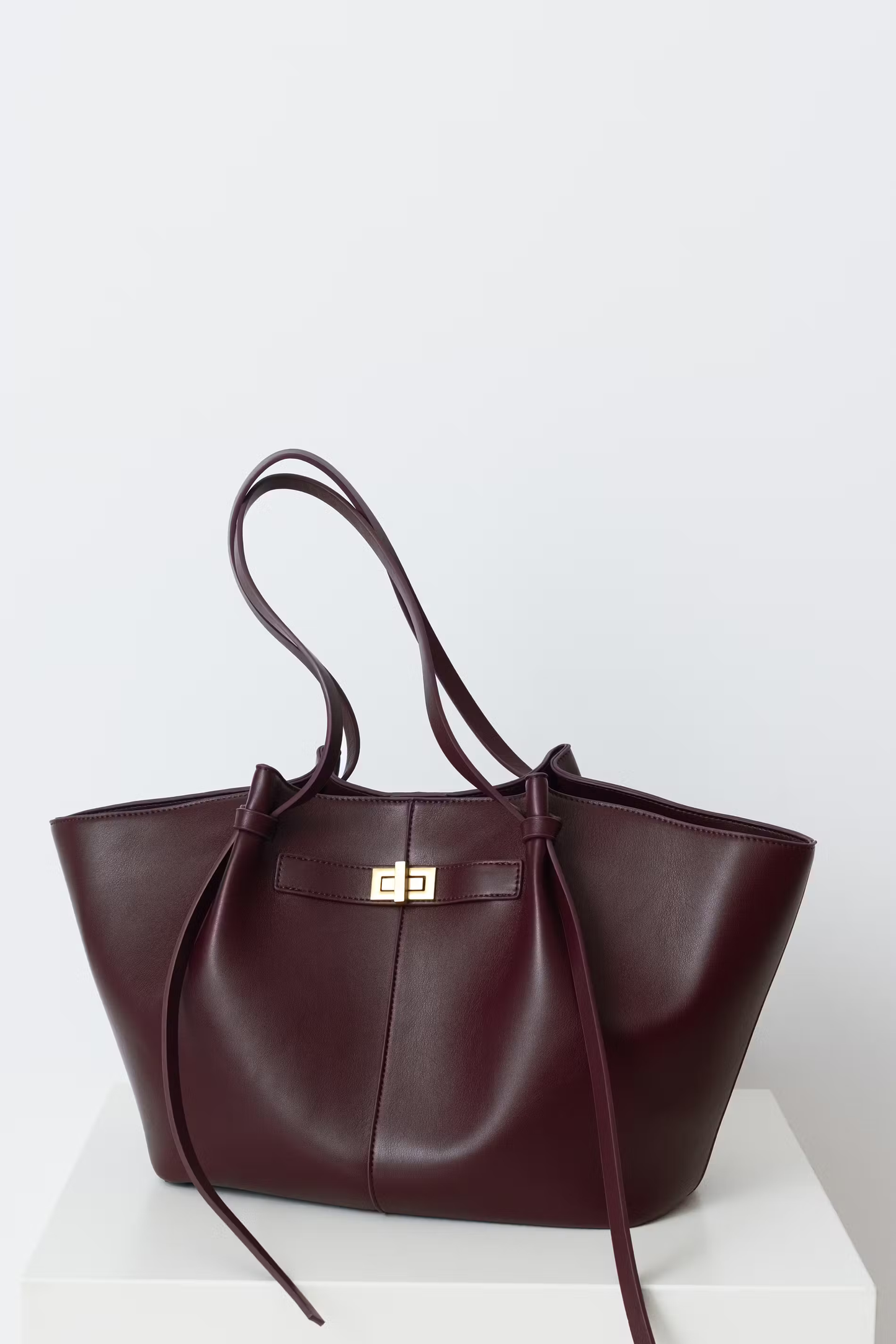 Elaina Tote Bag